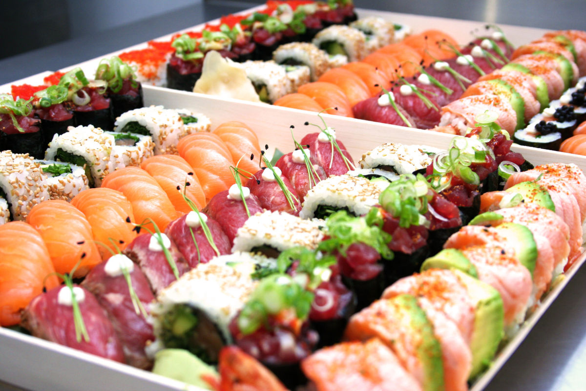 Sushi-Platter-close-up.jpg